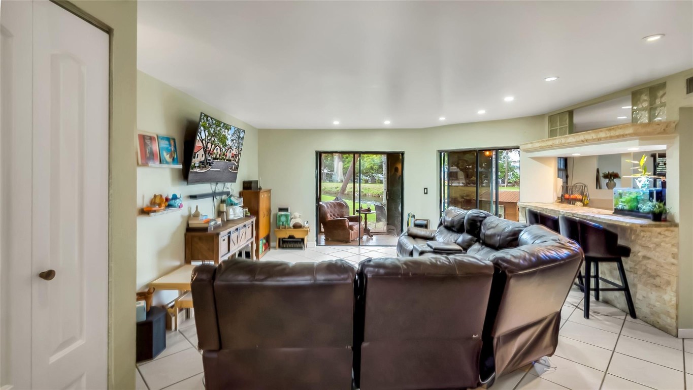 LAKEVIEW COURTS AT JACARA - Residential