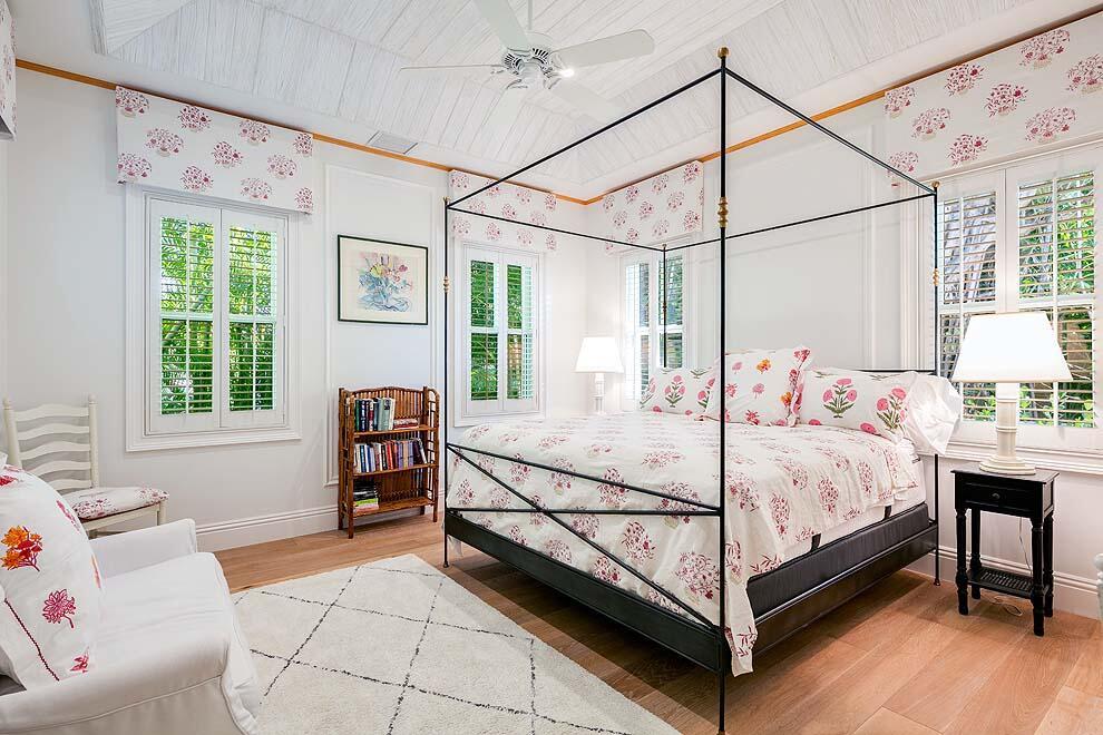 WATERWAY LANE - Residential