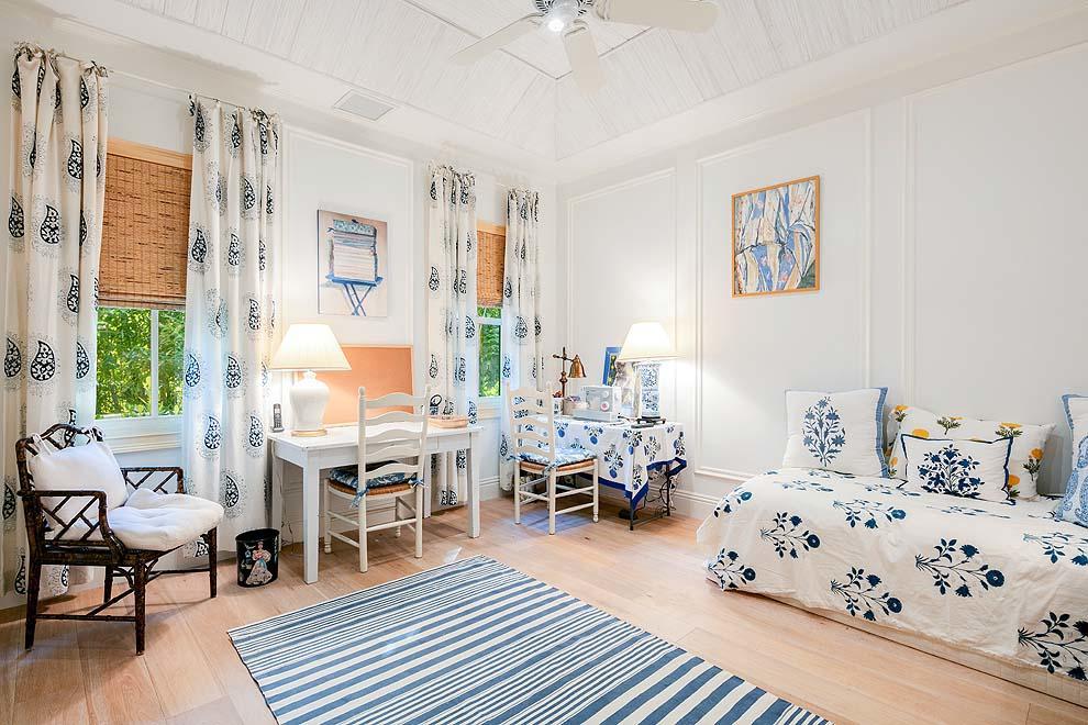 WATERWAY LANE - Residential