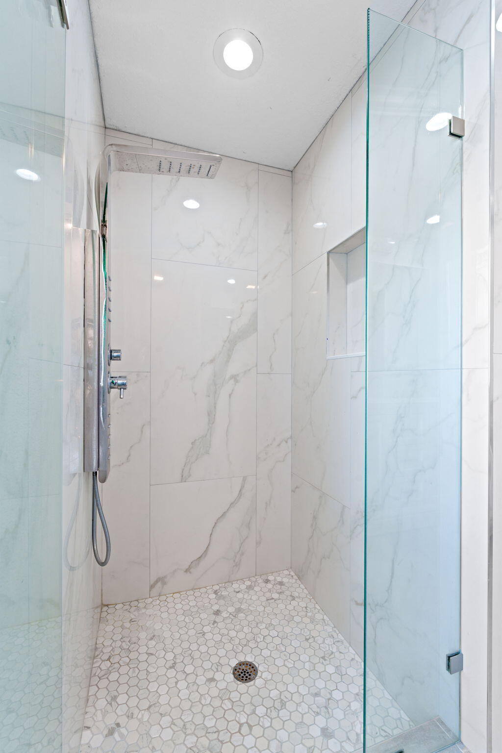 LAKES OF SHERBROOKE PH 8 - Residential