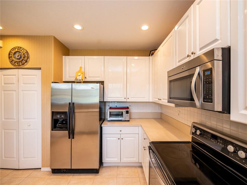 Diamond Cay 159-30 B - Residential
