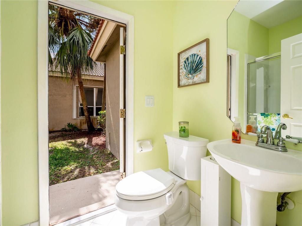 Diamond Cay 159-30 B - Residential
