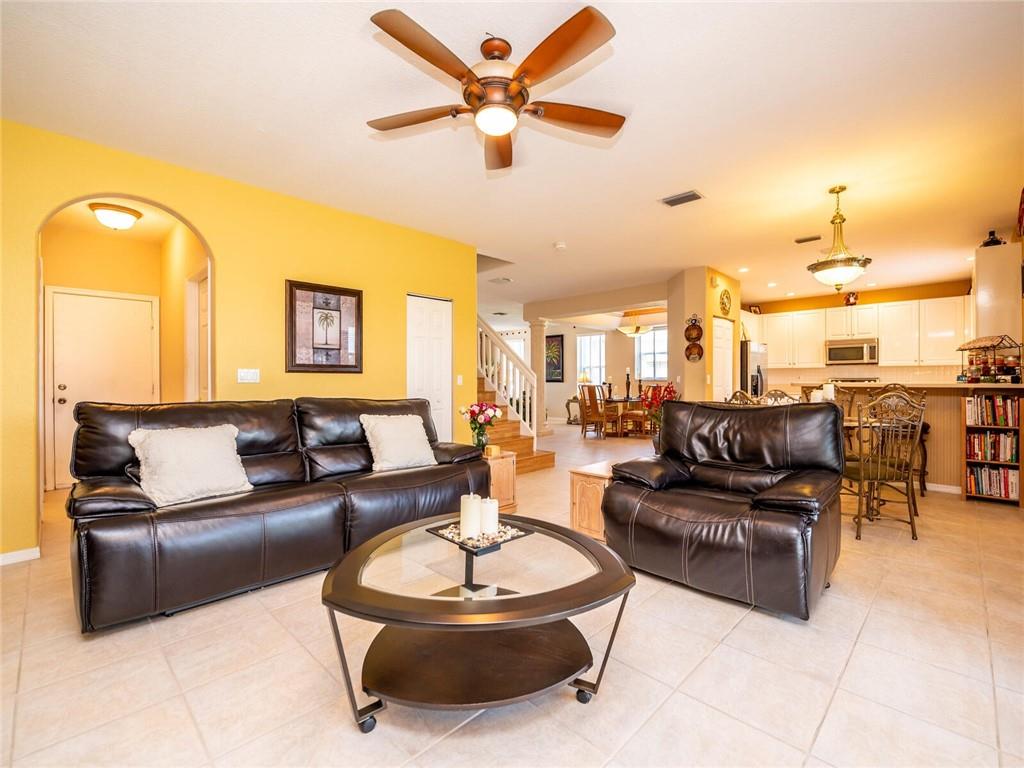 Diamond Cay 159-30 B - Residential