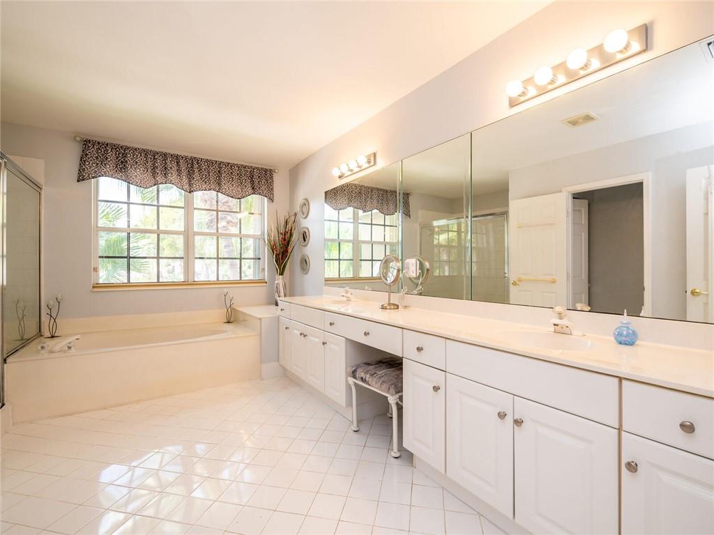 Diamond Cay 159-30 B - Residential