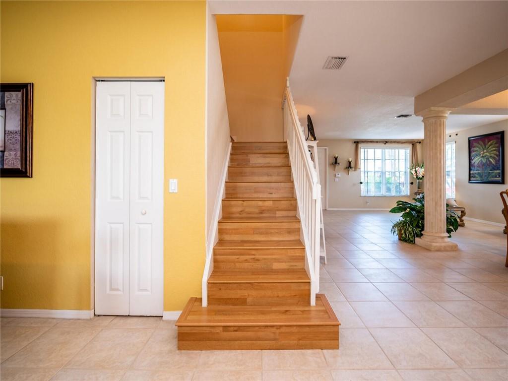 Diamond Cay 159-30 B - Residential