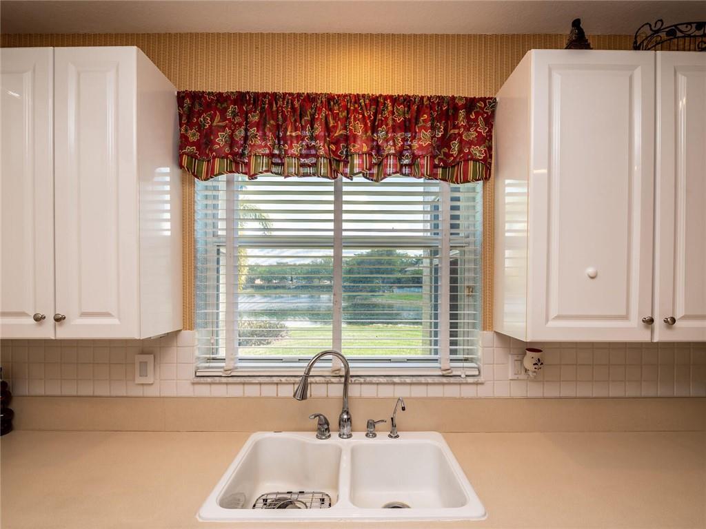 Diamond Cay 159-30 B - Residential