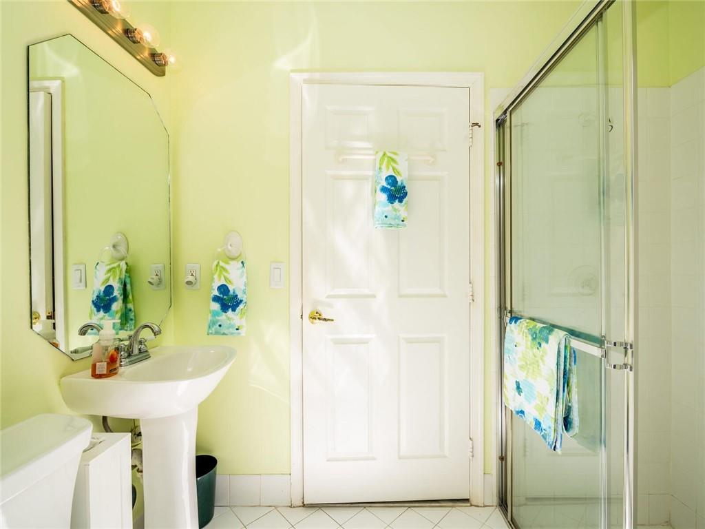 Diamond Cay 159-30 B - Residential