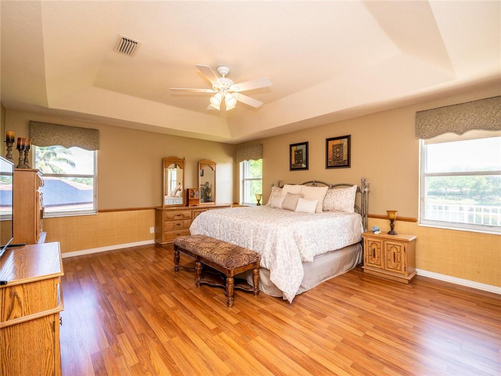 Diamond Cay 159-30 B - Residential