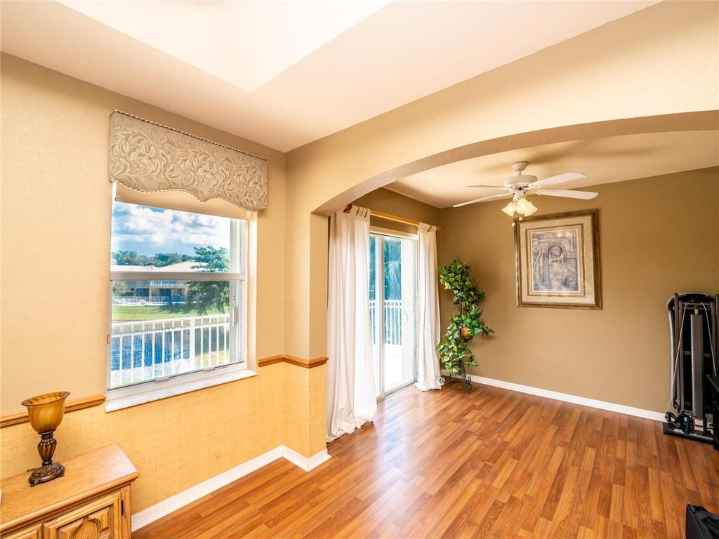 Diamond Cay 159-30 B - Residential