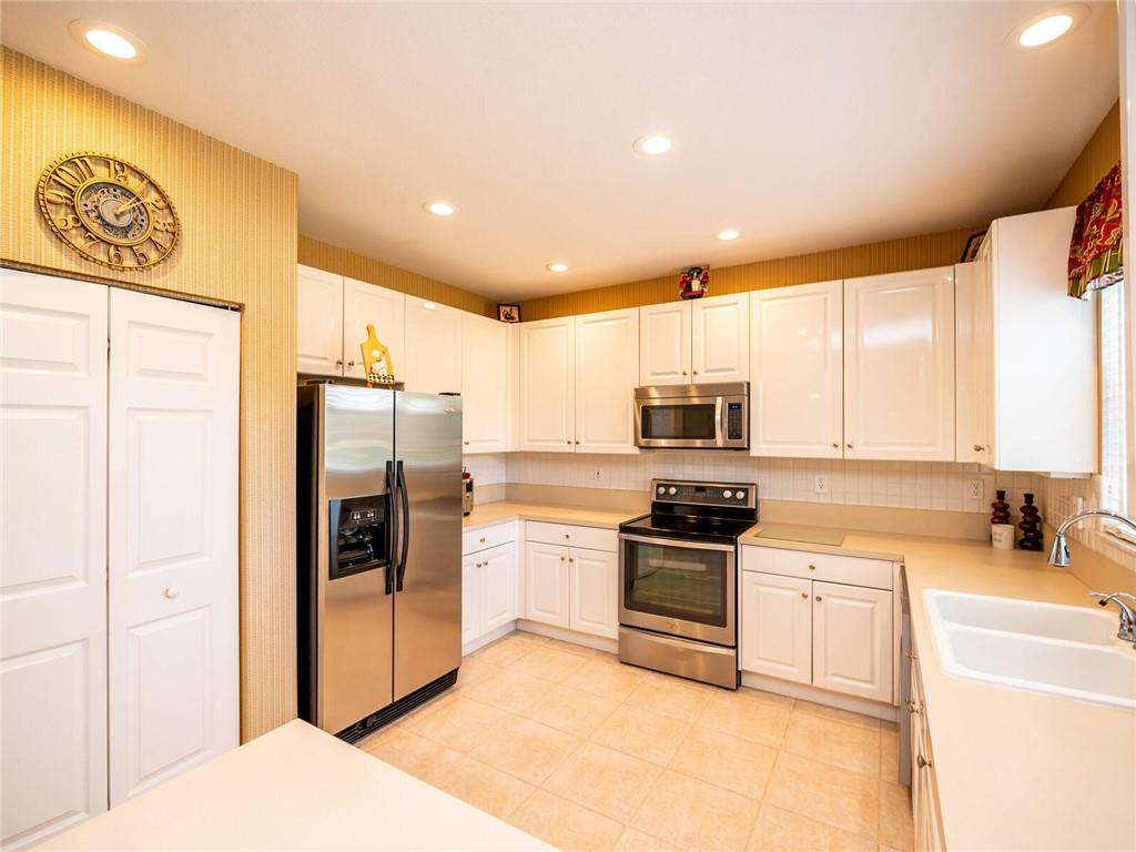 Diamond Cay 159-30 B - Residential