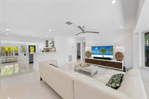 Tiny photo for 5210 NE 17th Terrace, Fort Lauderdale, FL 33334 (MLS # B26041716)