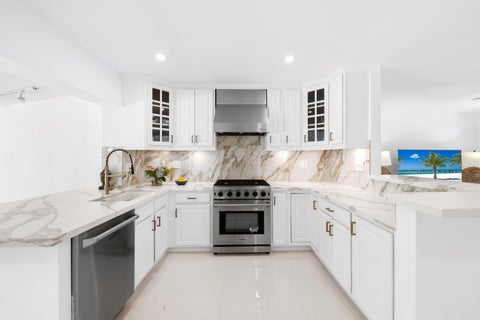 Tiny photo for 5210 NE 17th Terrace, Fort Lauderdale, FL 33334 (MLS # B26041716)