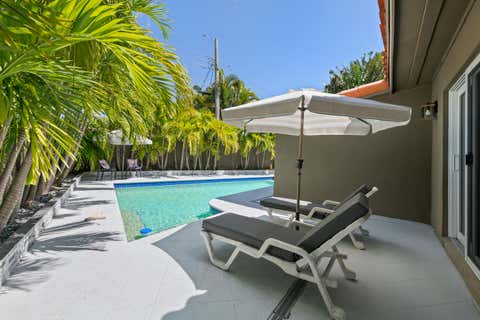Tiny photo for 5210 NE 17th Terrace, Fort Lauderdale, FL 33334 (MLS # B26041716)