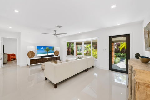 Tiny photo for 5210 NE 17th Terrace, Fort Lauderdale, FL 33334 (MLS # B26041716)