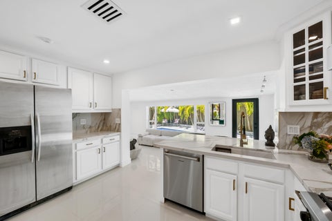 Tiny photo for 5210 NE 17th Terrace, Fort Lauderdale, FL 33334 (MLS # B26041716)
