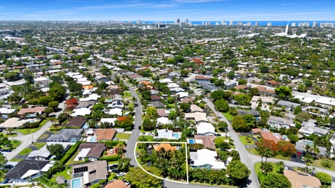 Tiny photo for 5210 NE 17th Terrace, Fort Lauderdale, FL 33334 (MLS # B26041716)