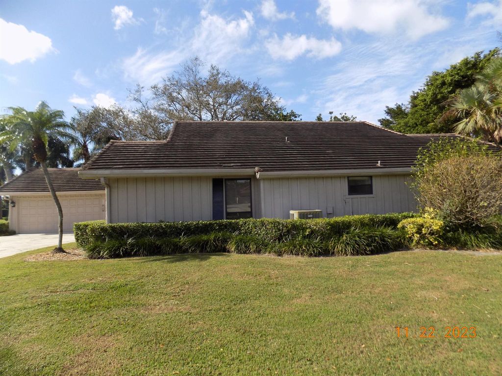 Photo of 6189 Woodcutter Court, Palm Beach Gardens, FL 33418 (MLS # R10941157)