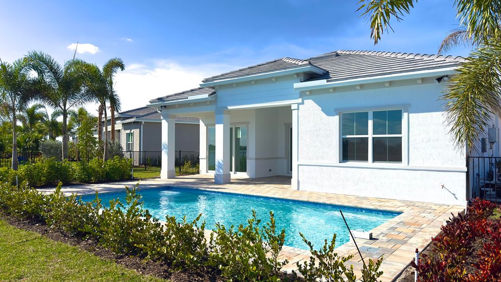 Photo of 10474 Northbrook Circle, Palm Beach Gardens, FL 33412 (MLS # R11060488)