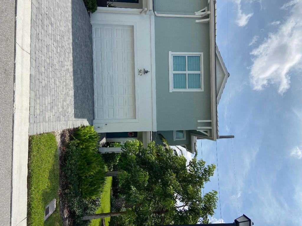 DEERFIELD CROSSING - Residential Lease