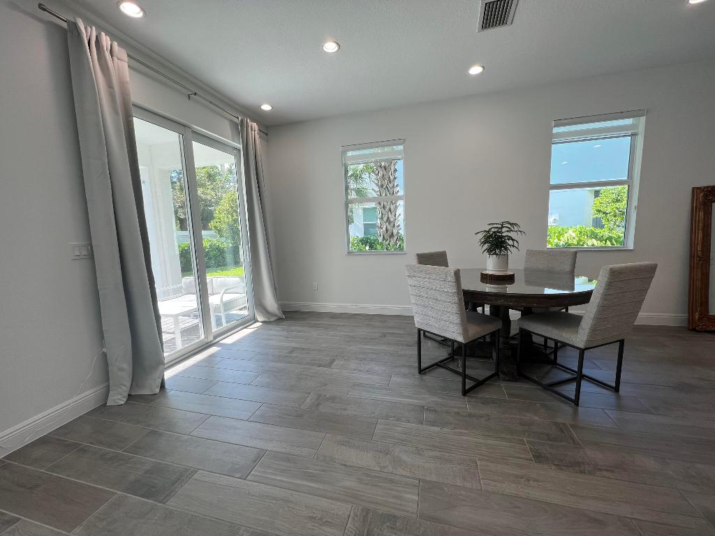 DEERFIELD CROSSING - Residential Lease