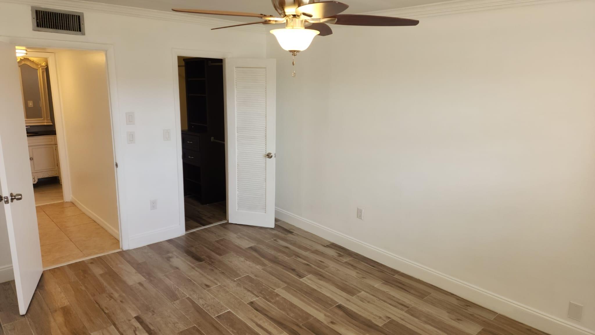View photos, virtual tours, details... 2831 E Sunrise Lakes Dr 305