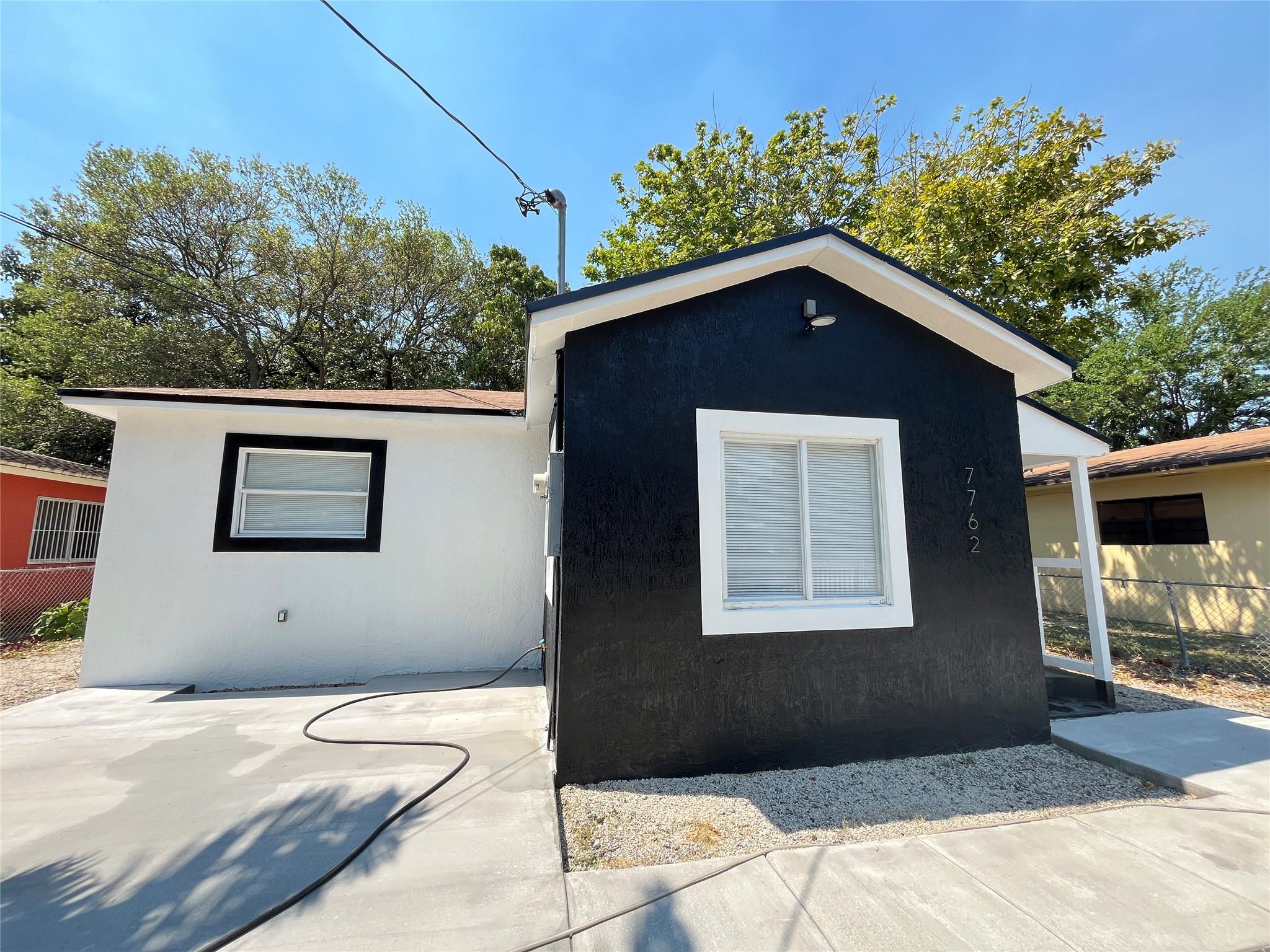 7762 NW 14 Court