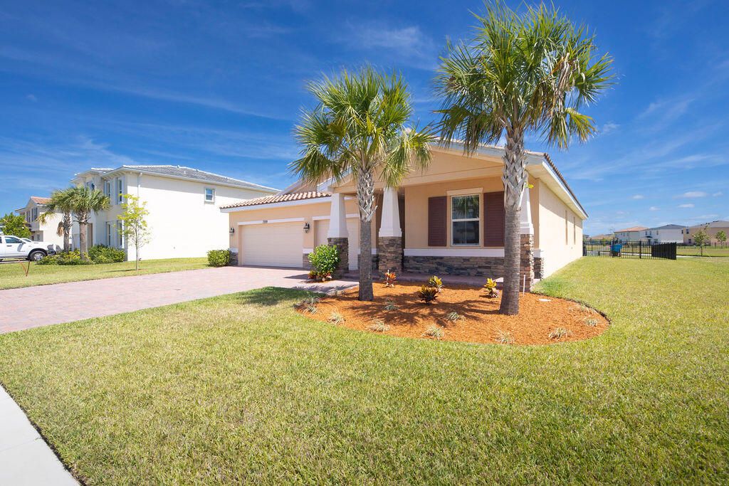 Photo of 7599 NW Deysbrook Lane, Port Saint Lucie, FL 34987 (MLS # R10979783)