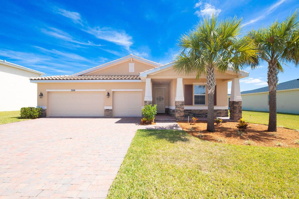 Photo of 7599 NW Deysbrook Lane, Port Saint Lucie, FL 34987 (MLS # R10979783)