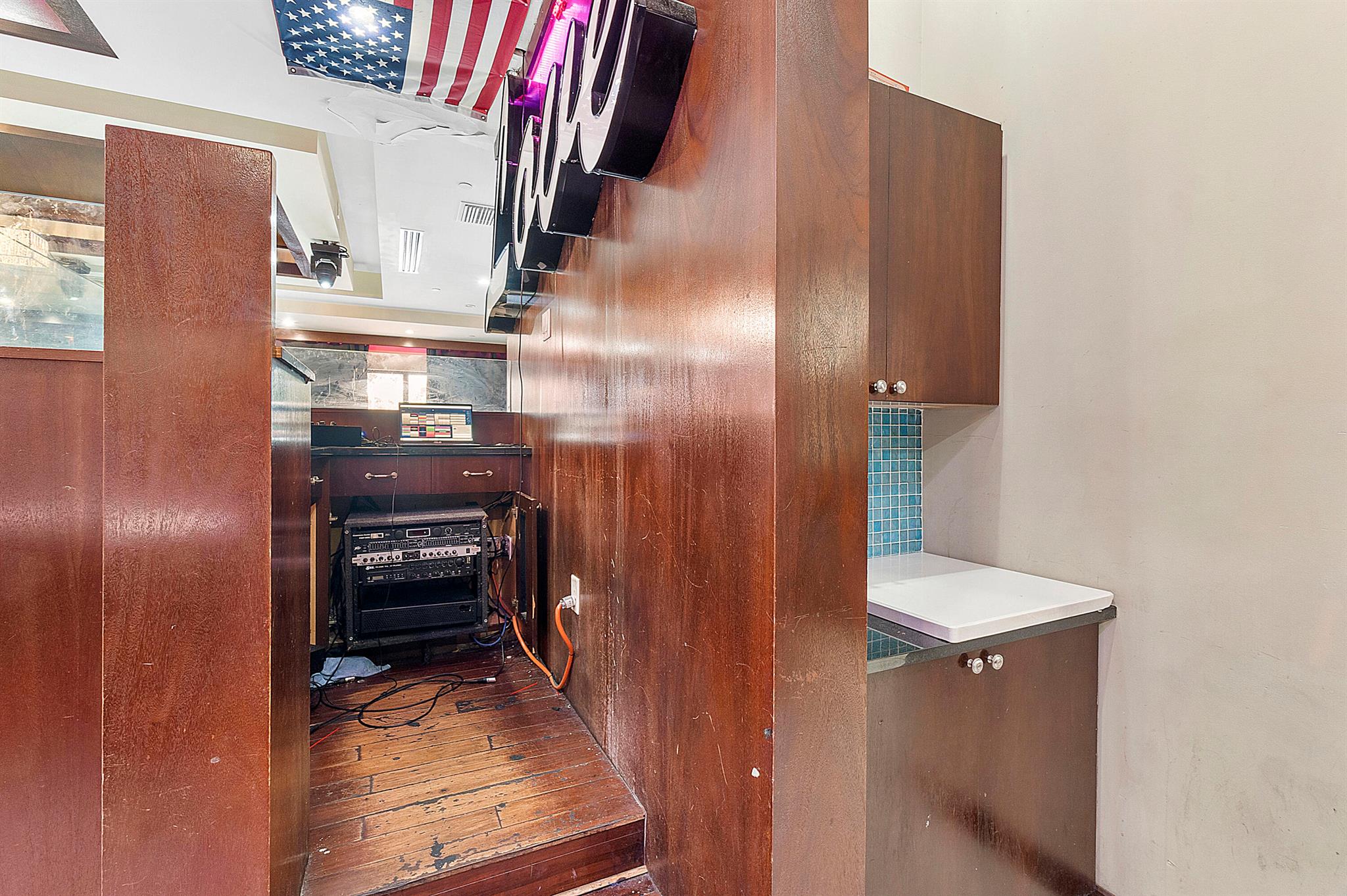 ATLANTIC GROVE CONDO - Commercial Sale