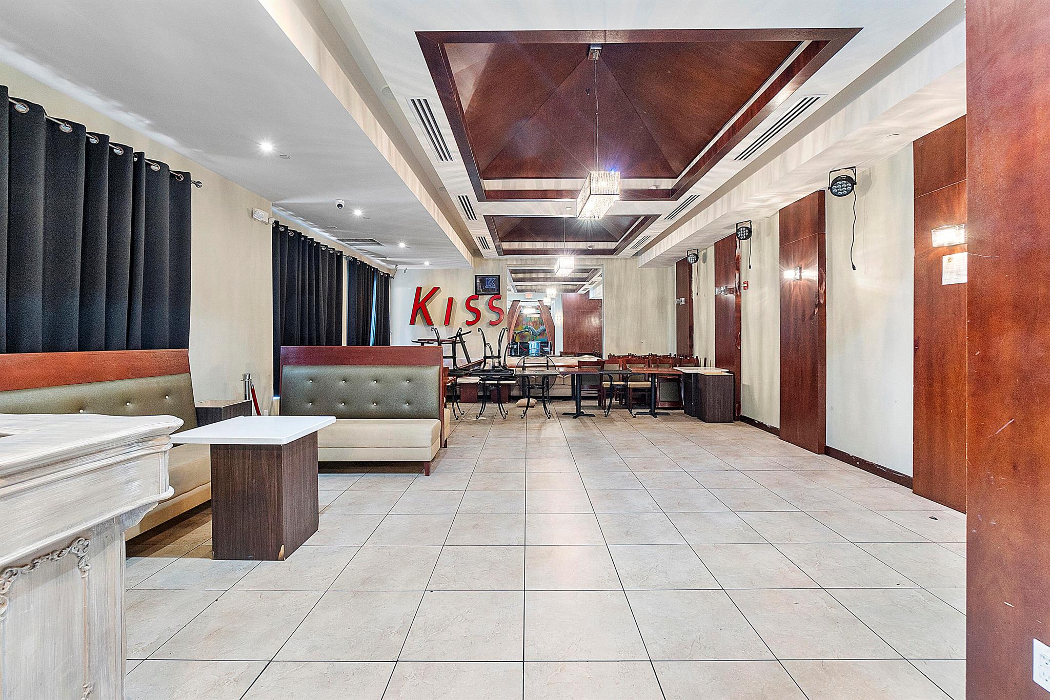 ATLANTIC GROVE CONDO - Commercial Sale