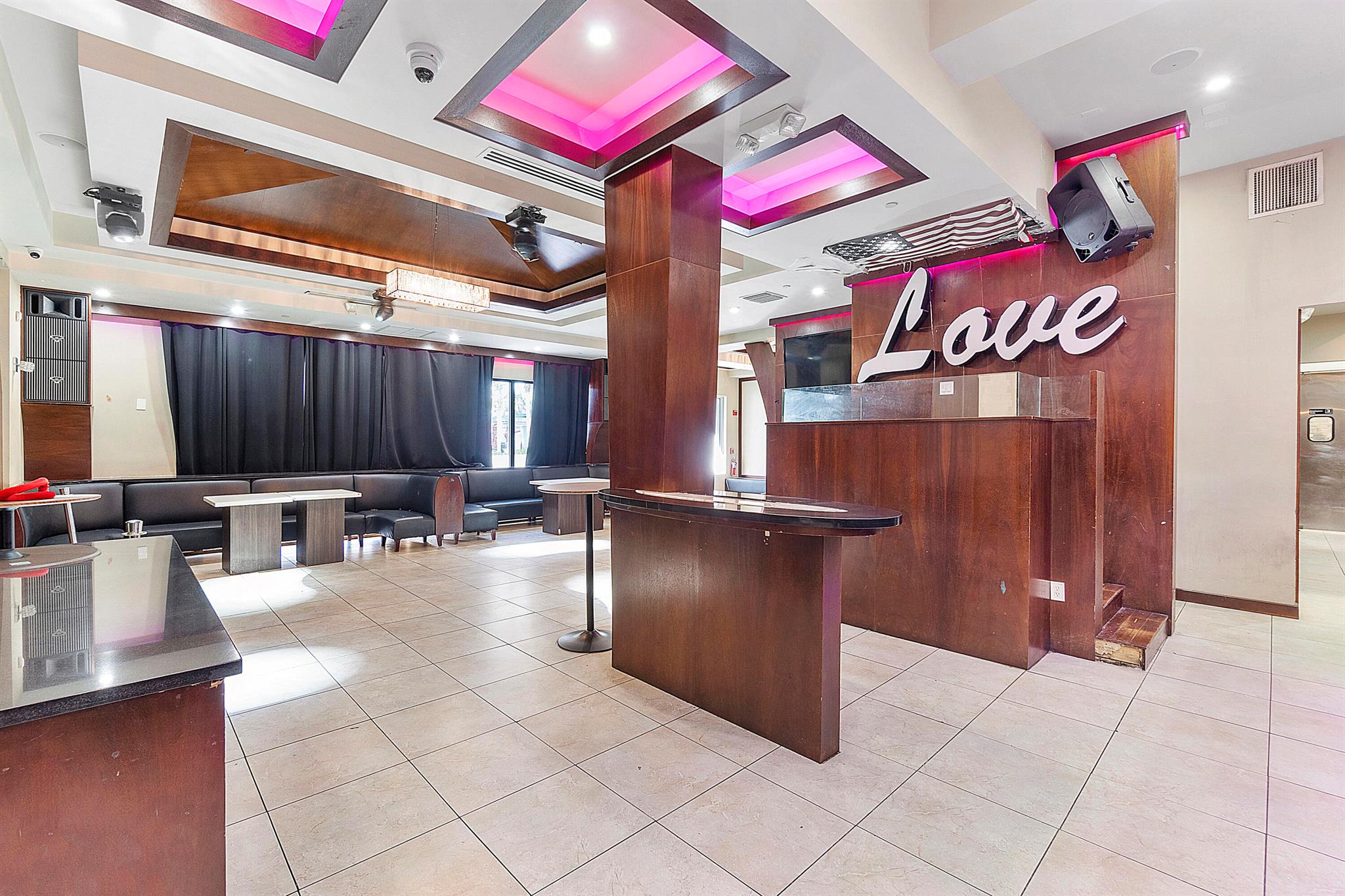 ATLANTIC GROVE CONDO - Commercial Sale