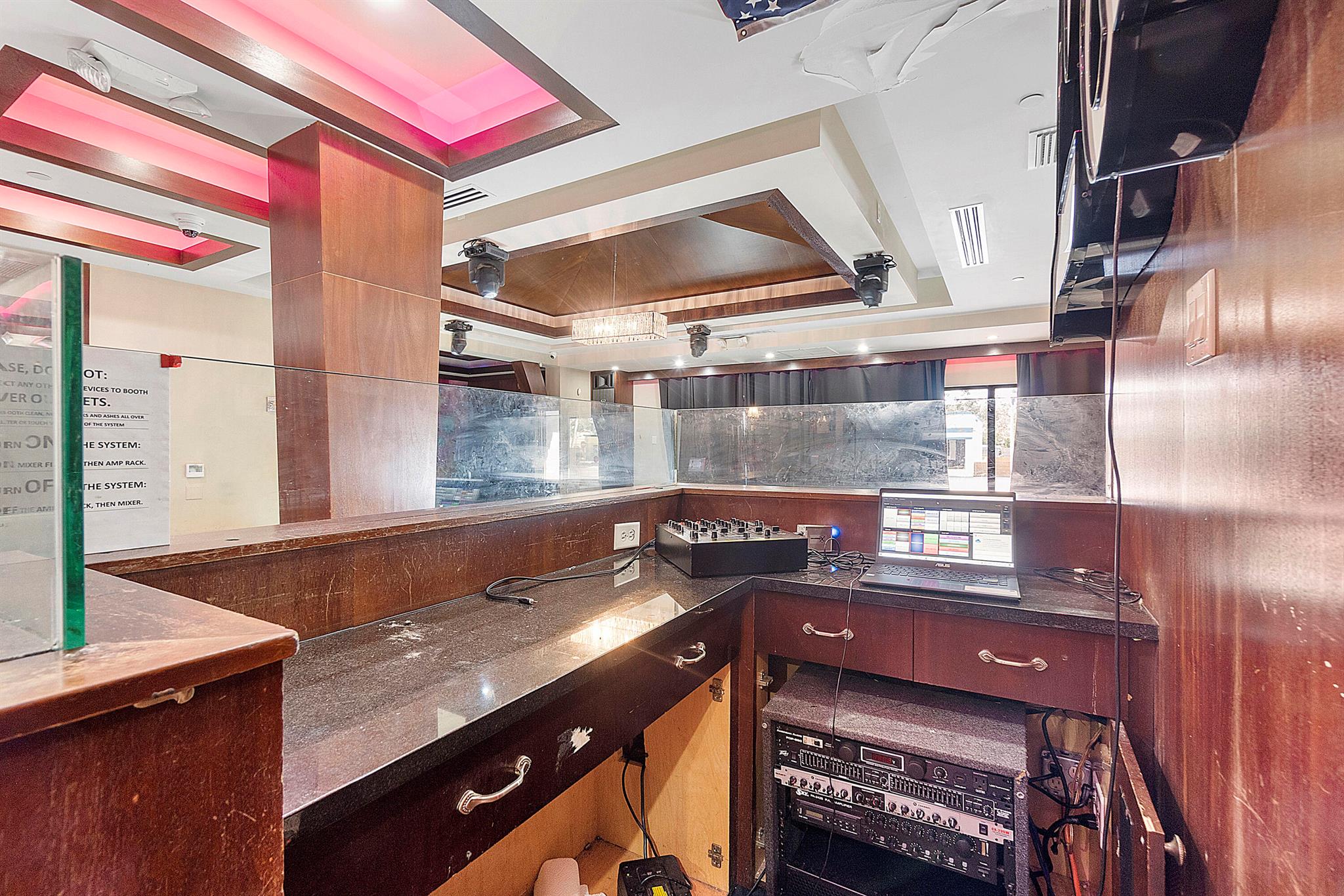 ATLANTIC GROVE CONDO - Commercial Sale