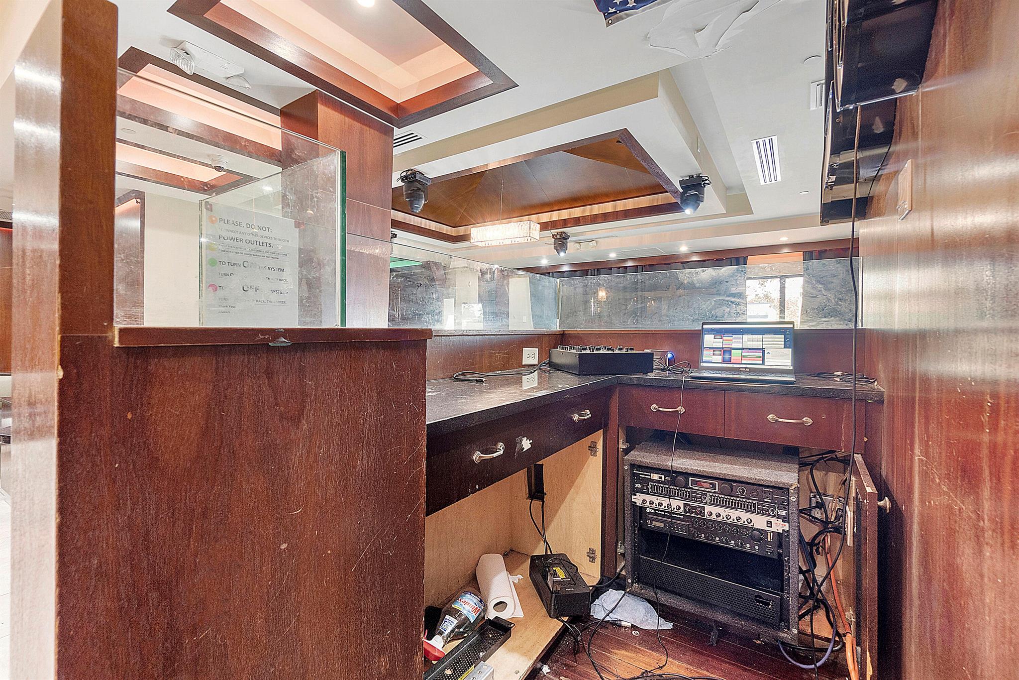 ATLANTIC GROVE CONDO - Commercial Sale