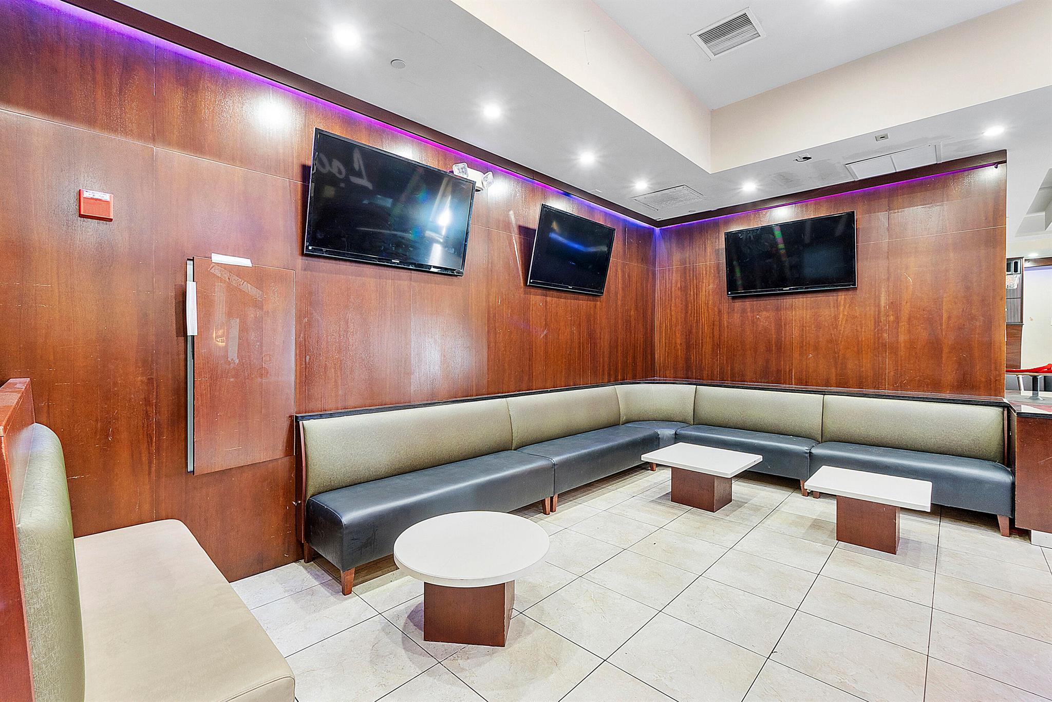 ATLANTIC GROVE CONDO - Commercial Sale