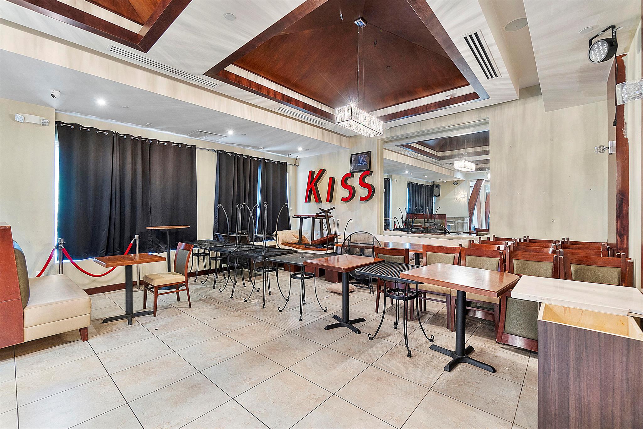 ATLANTIC GROVE CONDO - Commercial Sale