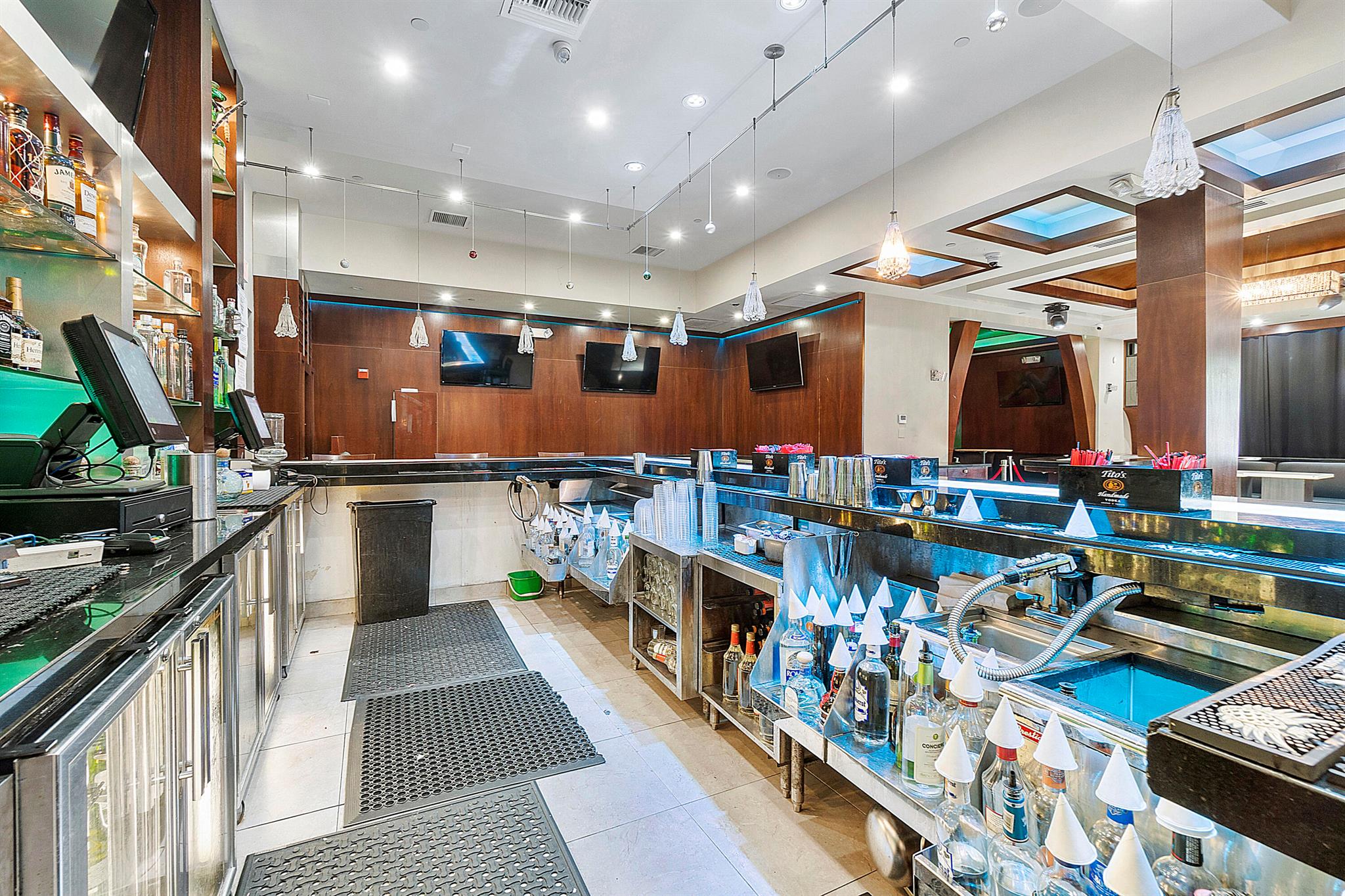 ATLANTIC GROVE CONDO - Commercial Sale