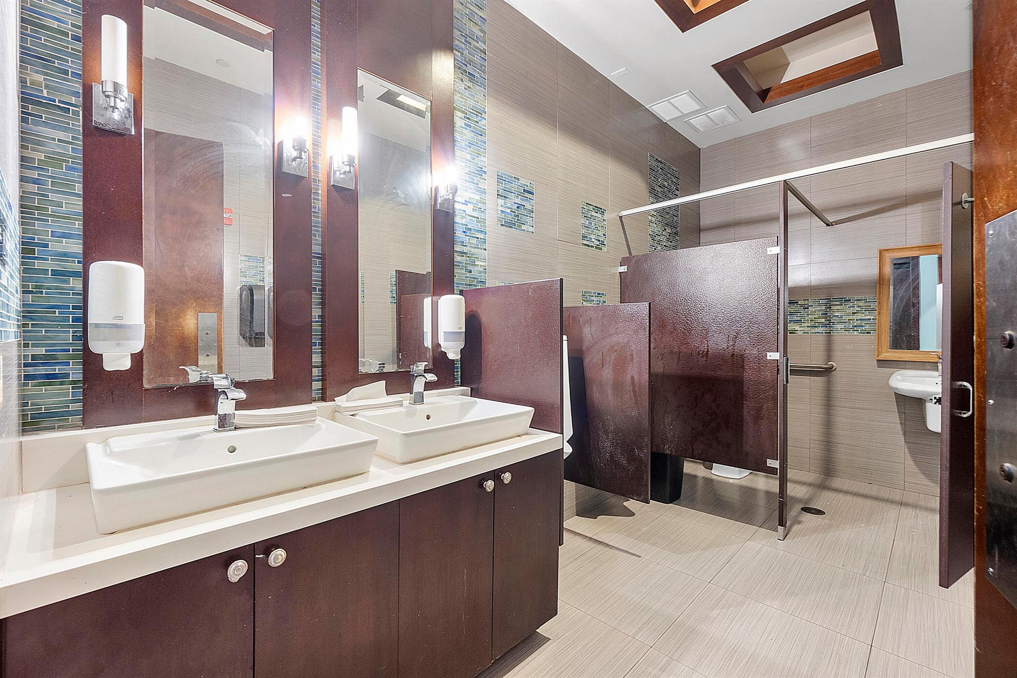 ATLANTIC GROVE CONDO - Commercial Sale