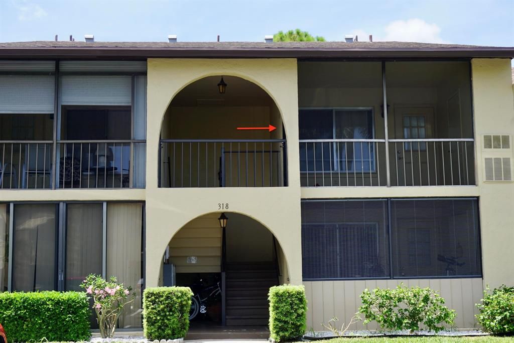 Photo of 318 Pine Ridge Circle Cir #D-2, Green Acres, FL 33463 (MLS # R10634819)