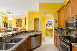 SHADY OAKS OF PALM BEACH - Residential