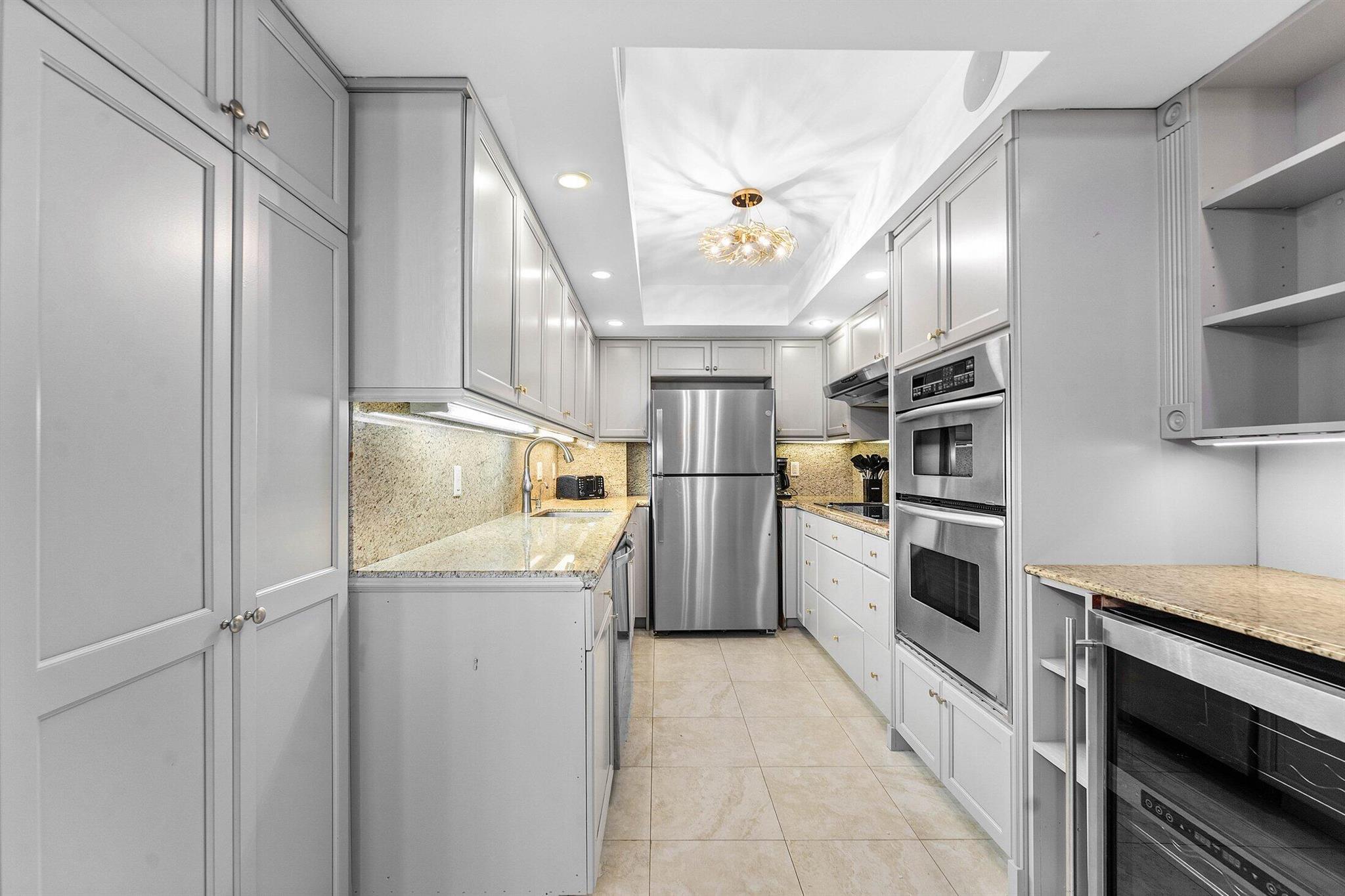 PATRICIAN OF PALM BEACH C - Residential Lease