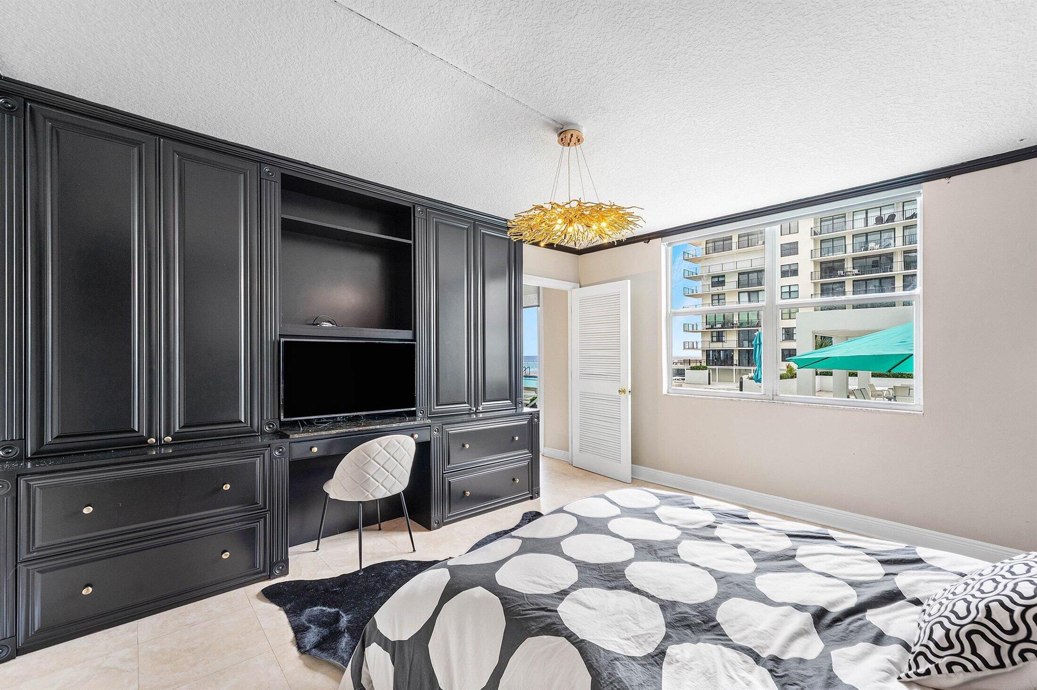 PATRICIAN OF PALM BEACH C - Residential Lease