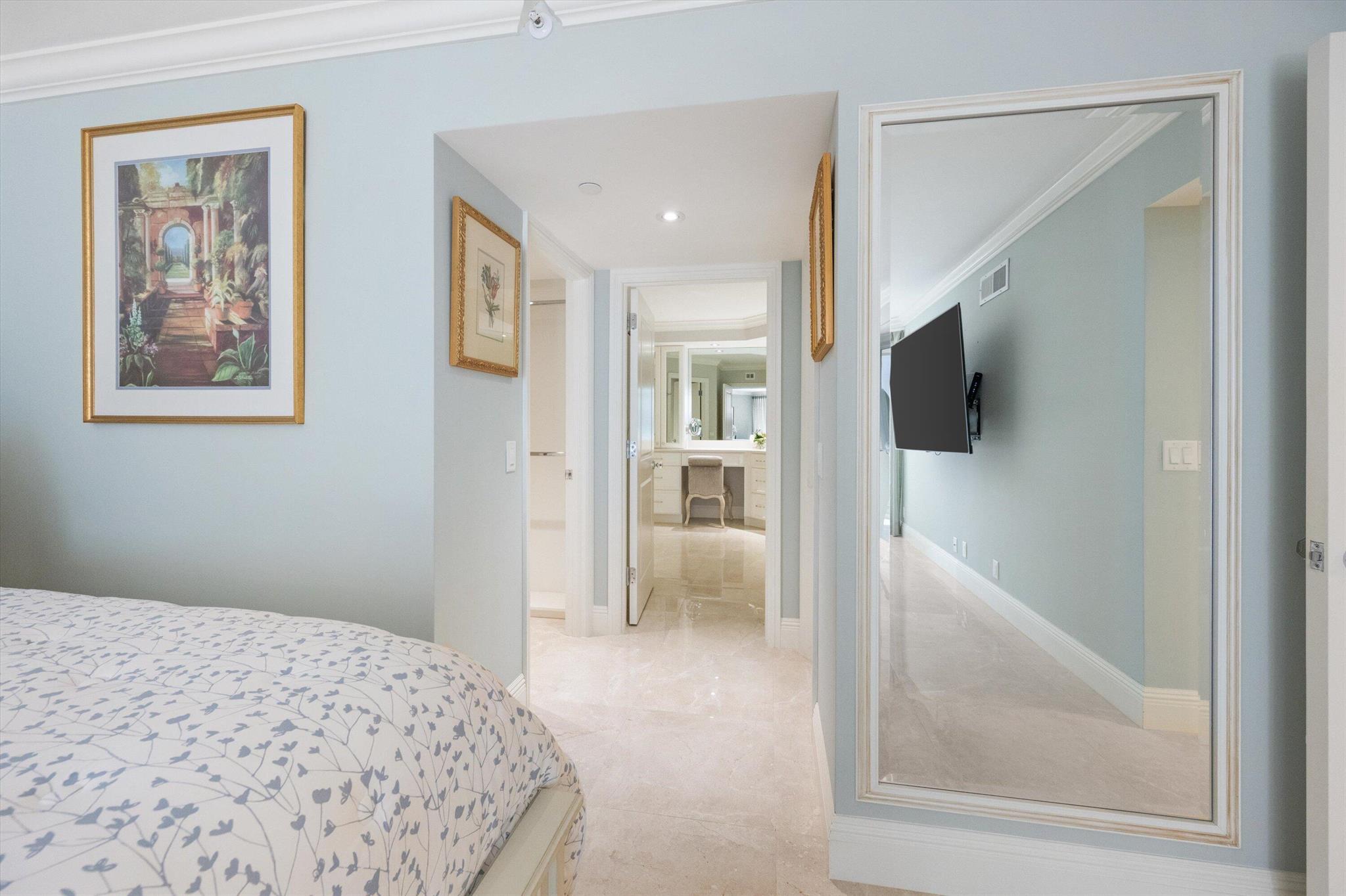 LANDFALL CONDO - Residential