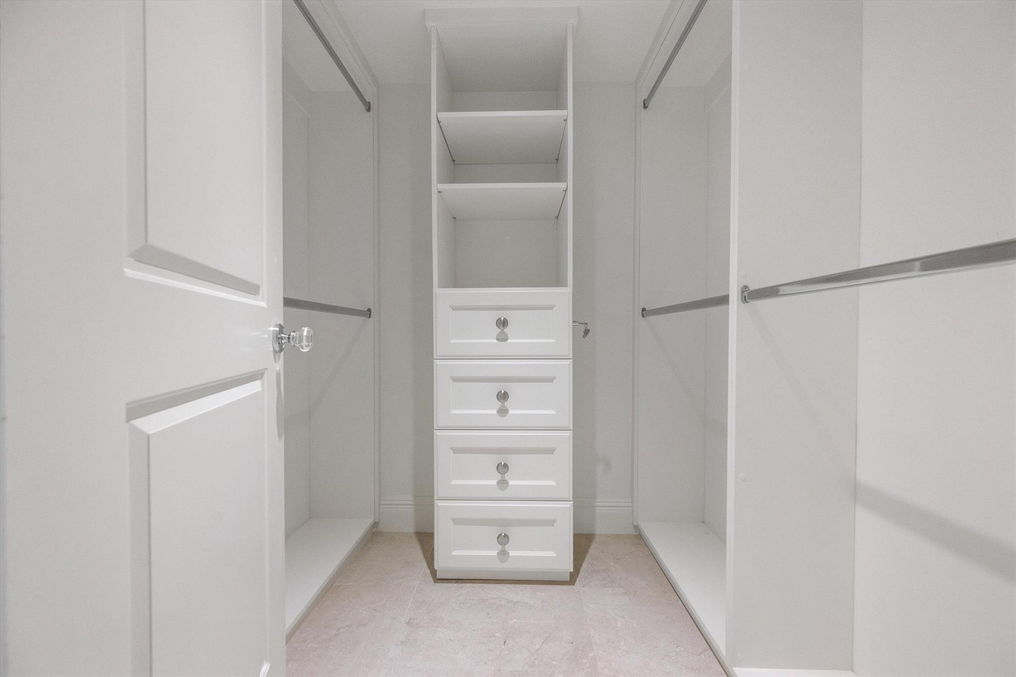 LANDFALL CONDO - Residential