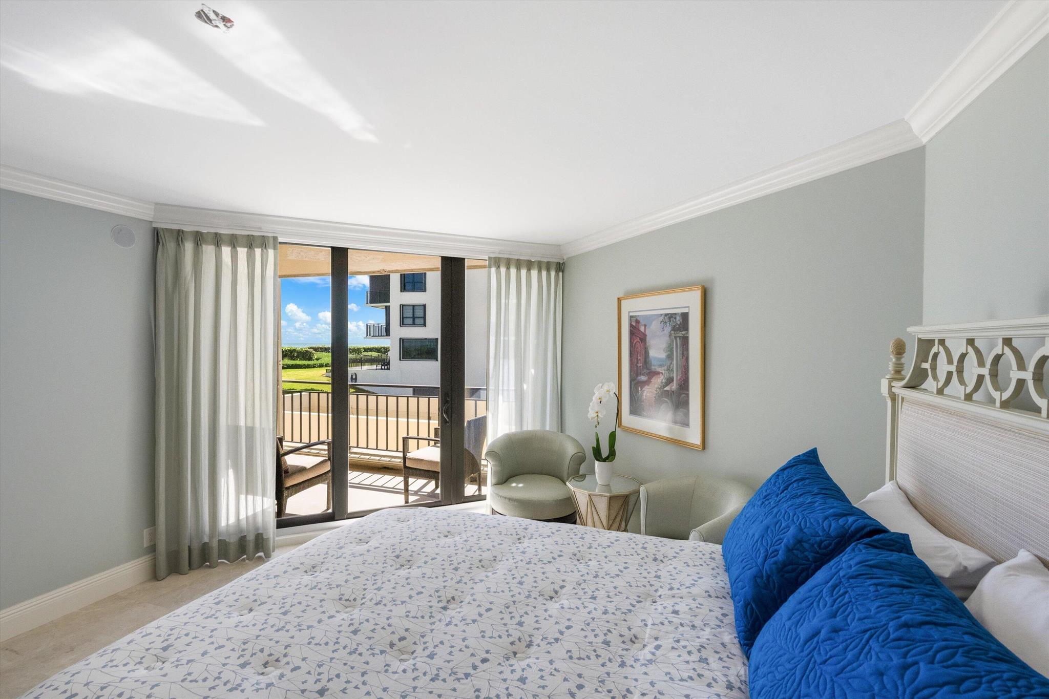 LANDFALL CONDO - Residential