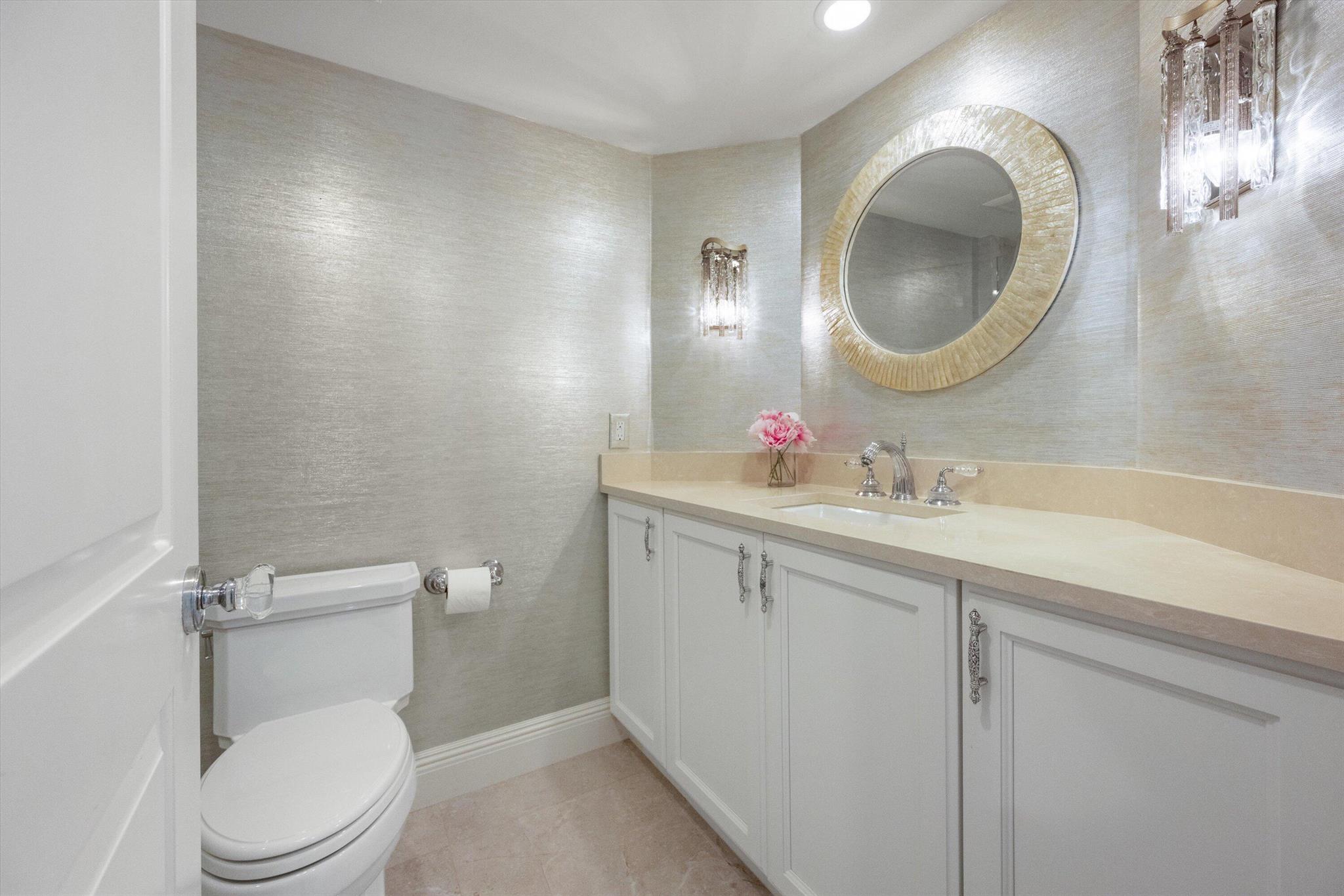 LANDFALL CONDO - Residential