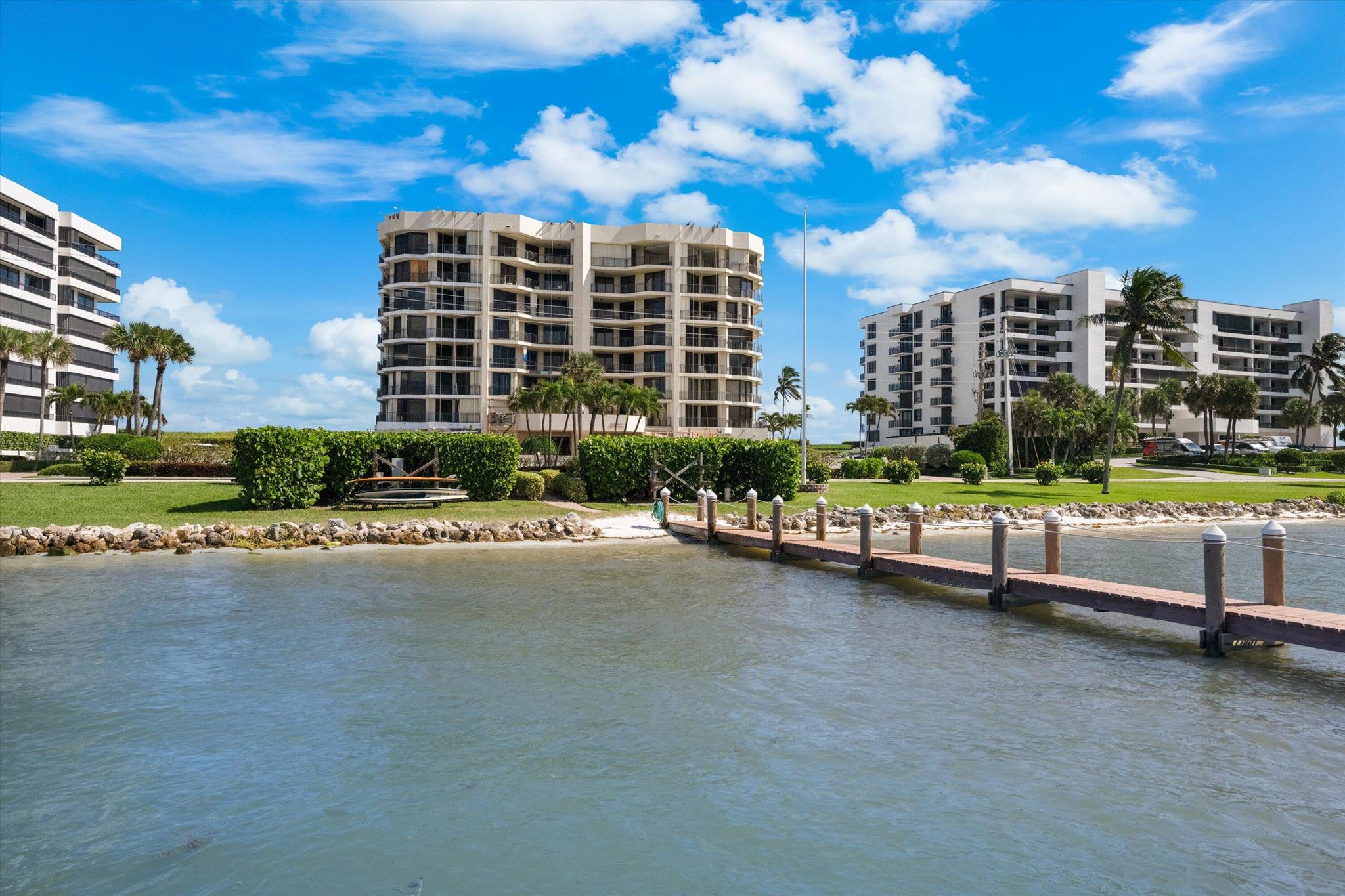 LANDFALL CONDO - Residential