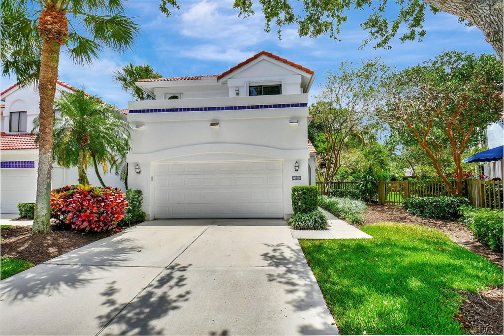 Photo of 21700 Cromwell Circle, Boca Raton, FL 33486 (MLS # R10984206)