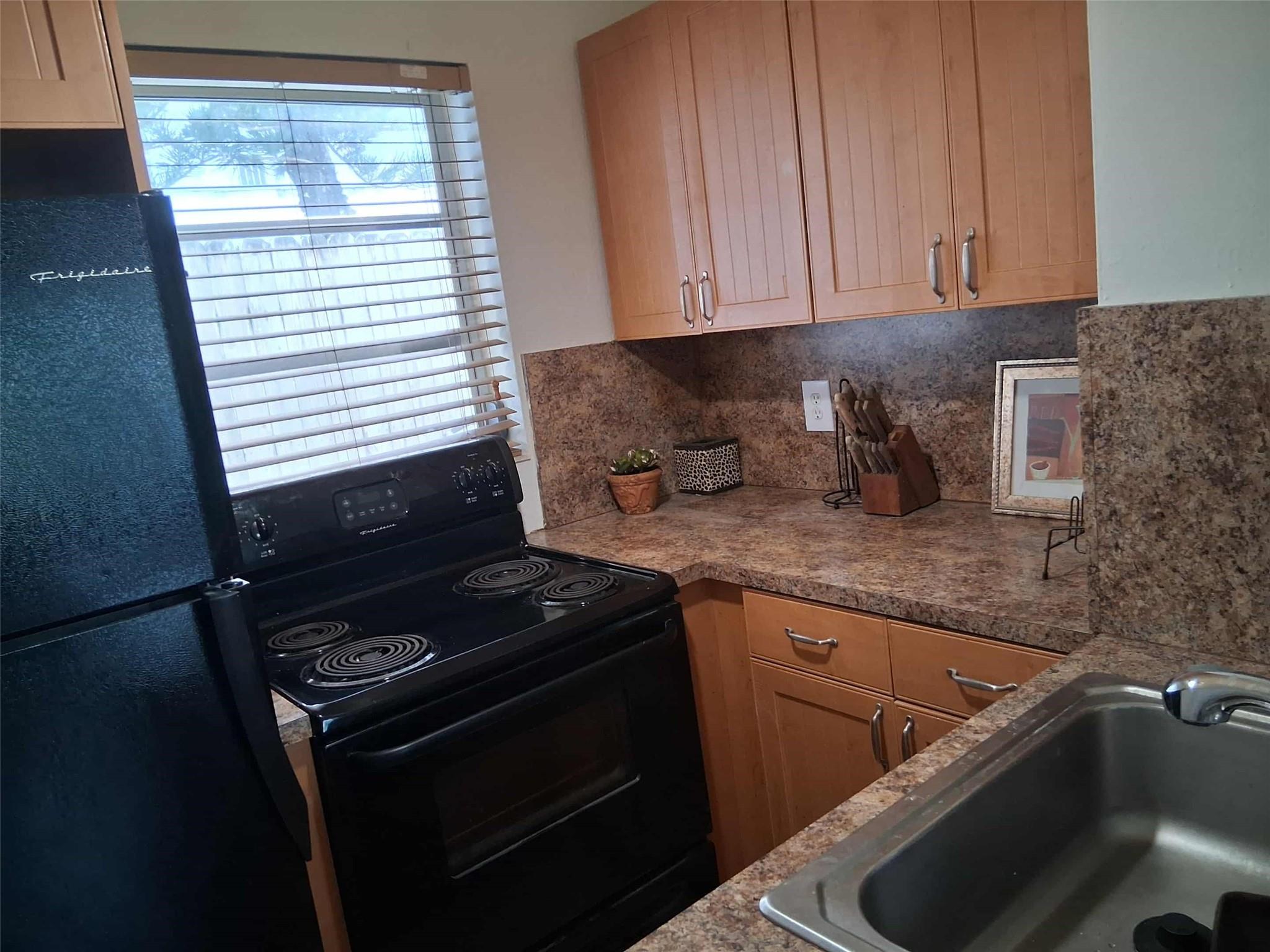 Holiday Apartments Condo - Residential