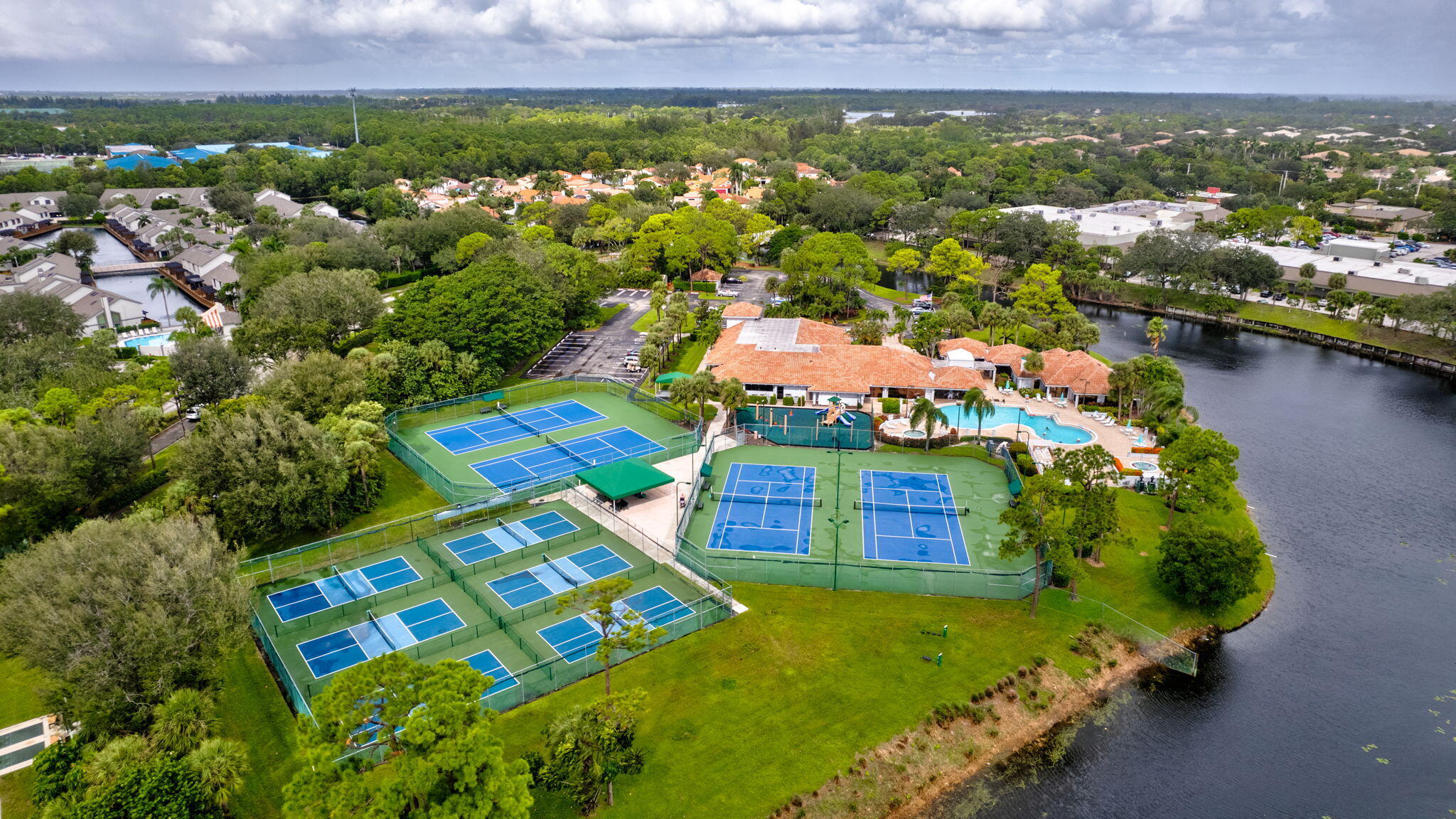 LANDINGS AT RIVER BRIDGE - Residential