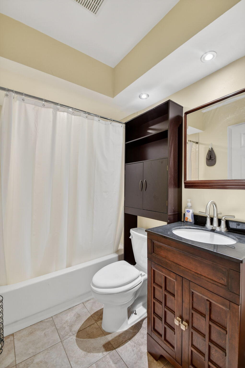 LANDINGS AT RIVER BRIDGE - Residential